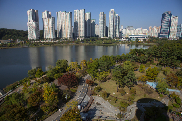 광교호수공원 프라이부르크전망대. 사진 제공 = 경기관광공사