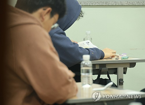 "시발점? 왜 욕해요?"…'학생 문해력 저하' 우려 커지자 진단검사 대상도 2배↑