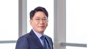 김동명 LG엔솔 사장, 수능 앞둔 임직원 자녀에게 격려 선물