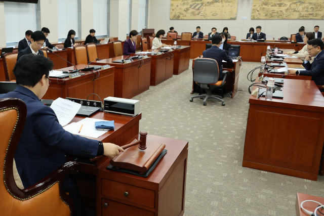 교육위 안건조정위, '고교 무상교육 국비지원 3년 연장' 통과