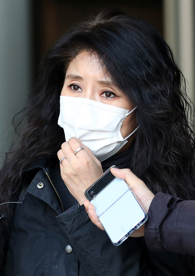 '구조동물 안락사' 박소연 케어 전 대표 2심 집행유예