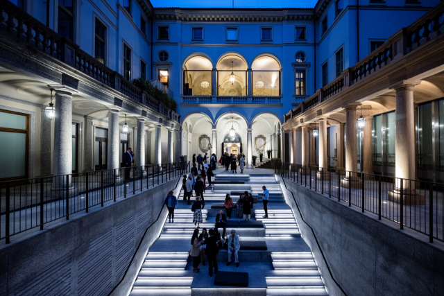 갤러리 이탈리아 토리노, 인테사 산파올로은행의 본점이 있는 튜리네티 궁전(Palazzo Turinetti).