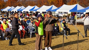 ‘만추를 즐기며 굿샷’…연천 재인폭포파크골프장 확장 조성 기념 대회 열려