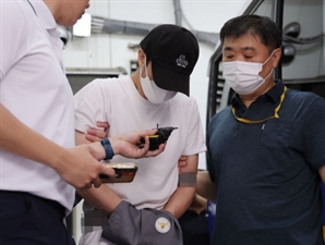 “내 아들 죽인 태권도 관장, 자기 아이 태어났다고 웃더라”…CCTV 본 엄마의 눈물