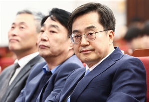 김동연, 이재명 1심에 "野엔 먼지털이, 권력엔 뭉개기 수사"