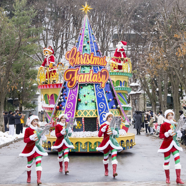 에버랜드의 윈터토피아에서 펼쳐질 예정인 '블링블링 X-mas 퍼레이드' 사진 제공=에버랜드