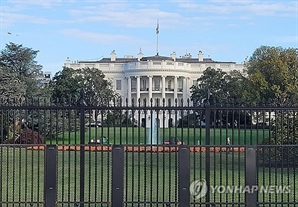 [속보] 美백악관 "한국 계엄령 선포 사전에 통보 못받아"