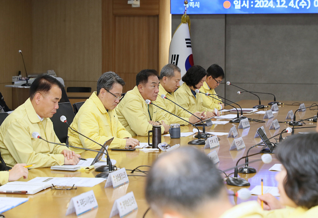 정장선 평택시장이 4일 시청에서 간부회의를 주재하고 있다. 사진 제공 = 평택시