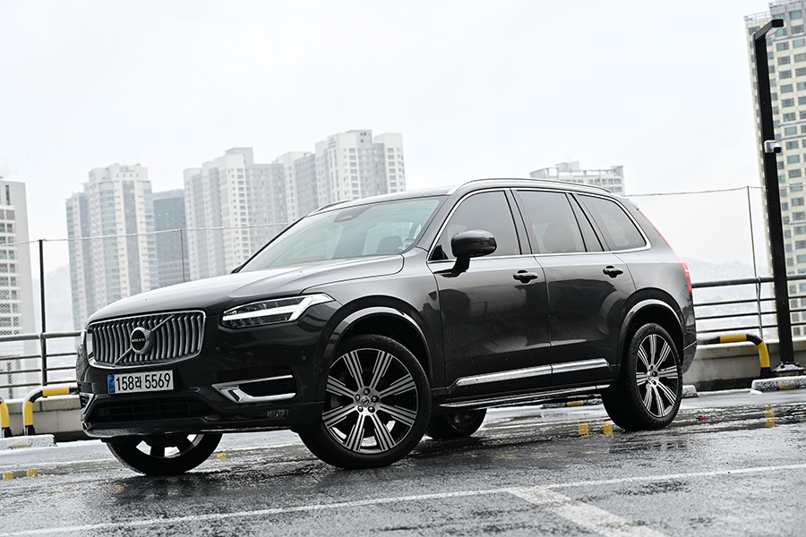 볼보 XC90 B6 AWD 울트라. 사진 김학수 기자