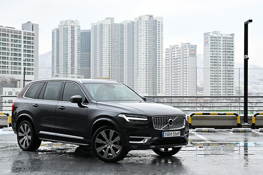 볼보 XC90 B6 AWD 울트라. 사진 김학수 기자