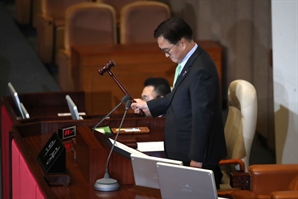 우원식 의장, 추경호 원내대표 호출…"표결 방해 여부 확인할 필요"