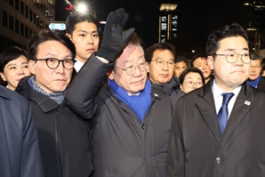 "탄핵, 될 때까지 한다"는 민주당, 법적 논란 없을까…법조계 의견 들어보니