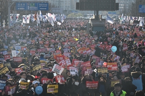 출구 없는 의정갈등, 겨울 의료공백 어쩌나… '올스톱' 의료개혁 [尹대통령 탄핵 가결]