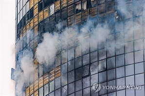 최전선에서 1000km 날아와 '쾅'…'러 심장부' 우크라 드론에 당했다