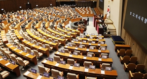 "한국 정치 위기 심화"…韓 권한대행 탄핵소추 발의에 외신도 주목