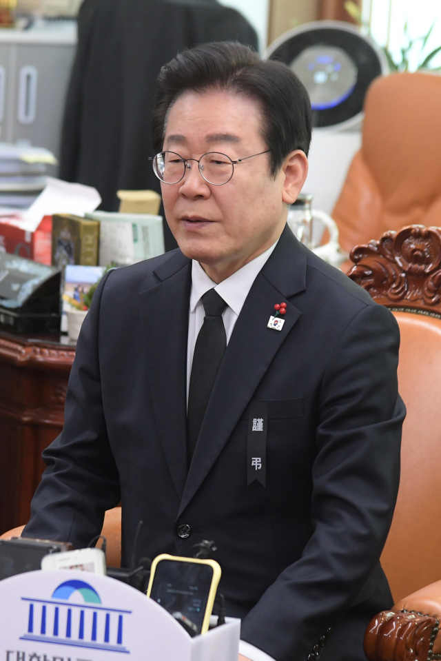 이재명 더불어민주당 대표가 31일 국회 의장실에서 열린 여야 대표 회동에서 발언하고 있다. 연합뉴스
