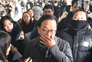 尹측, 체포영장 집행에 법적 대응…"공수처장·경찰특수단 등 150명 고발할 것"