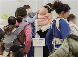 "코로나 때 보는 것 같아"…역대급 독감 유행에 응급실 의사도 놀랐다