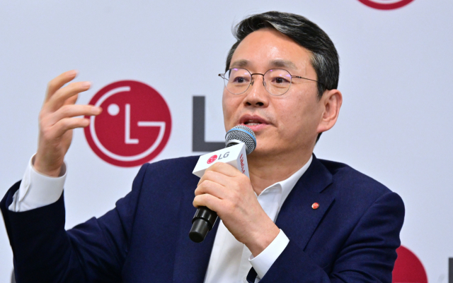 LG전자 CEO “가정용 휴머노이드 선점…트럼프 2기에 전동화 2~3년 늦춰질 것”