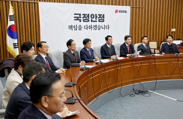 국민의힘 권성동 원내대표가 10일 오전 서울 국회에서 열린 원내대책회의에 참석해 발언하고 있다. 연합뉴스