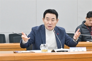 한탄강 세계지질공원 무대로 드론쇼…포천시, 드론레저산업 육성 박차