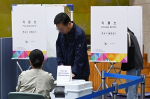 尹 '부정선거론'에 팩트체크 나선 선관위 "수용 어렵다"