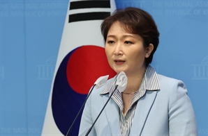 이언주 "관저 앞 국힘 의원들, 尹 위하는 것 아냐…정치적 목적 달성하려는 것"