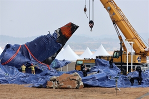 "항공기 '오버런'에도 안전하게"…전국 공항 둔덕 없앤다