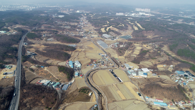 시스템 반도체 국가산업단지로 지정된 경기 용인시 처인구 남사읍 일대. 뉴스1