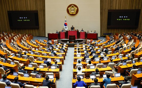 정부와 여당이 추경에 전향적인 태도를 보이면서 올해 추경 편성 가능성이 한층 높아지고 있다. 뉴스1