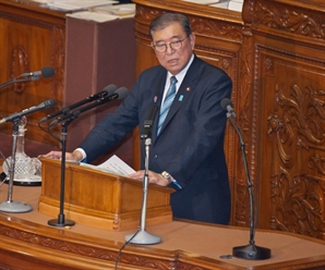 日 총리 "북핵 완전 폐기 요구할 것"