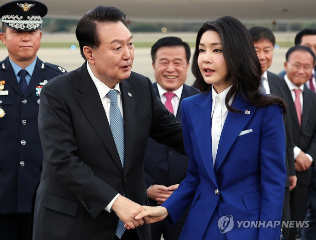 '김건희 여사 건강 염려' 尹메시지…국힘은 설 이후 尹면회