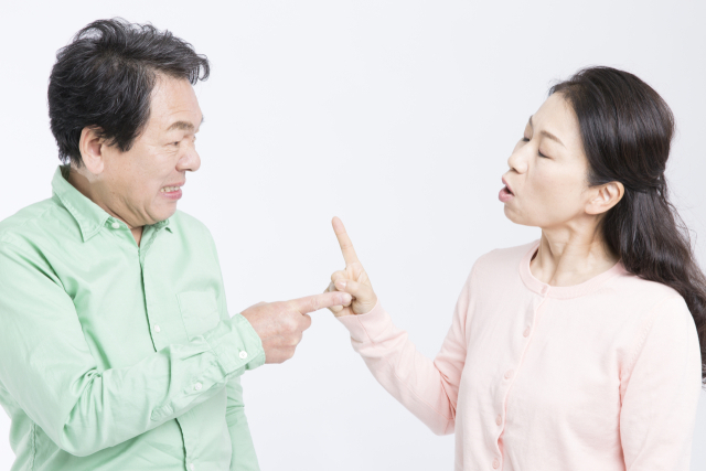 '남편 여자·술 문제 때문에 '재산포기 각서' 쓰게 했는데 이혼 시 효력 있을까요?'