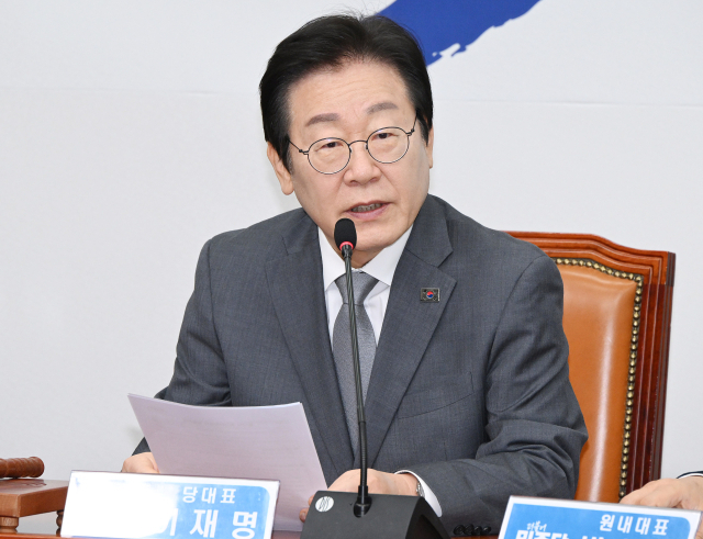이재명 더불어민주당 대표가 지난달 31일 국회에서 열린 최고위원회의에서 발언하고 있다. 오승현 기자