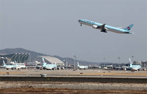 “비행기 타고 가요” 올 설 연휴 433만 명 공항 이용… 작년比 106% ↑