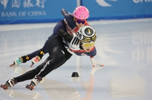 [속보] 김길리, 여자 쇼트트랙 1500m 금메달…대회 첫 2관왕