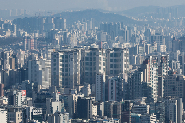 서울 시내 아파트 전경. 연합뉴스