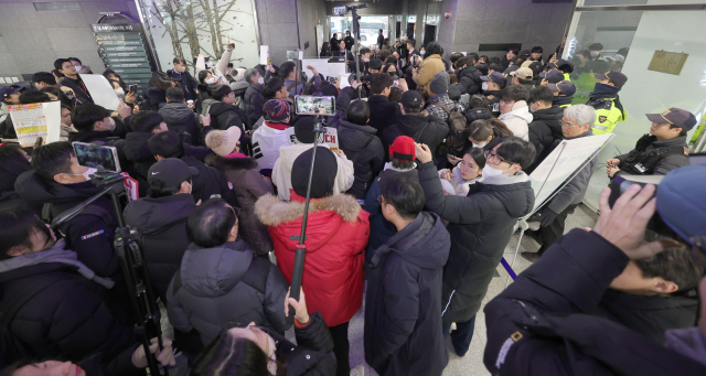 인권위, '尹방어권 보장' 권고 의결…野 '인권위 사망의 날'