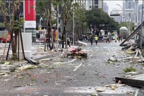 "사람이 날아갔다"…대만 타이중 백화점서 폭발사고, 최소 5명 사망