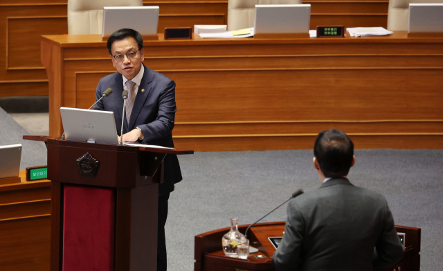 고동진 '야당이 산업계 절박함 외면' 반도체법 통과 호소