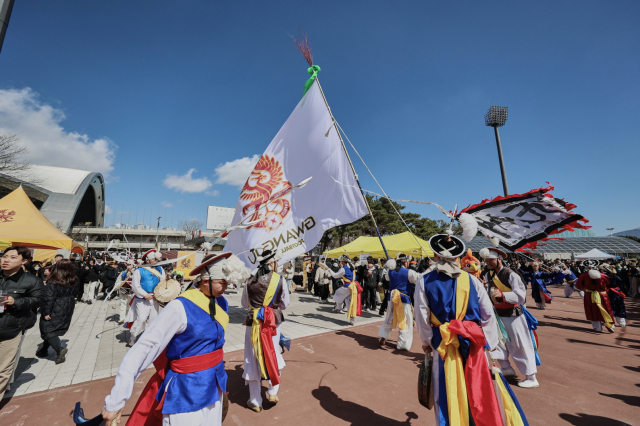 2024 광주FC 홍 개막전에 앞서 펼쳐진 풍물공연. 사진 제공=광주광역시