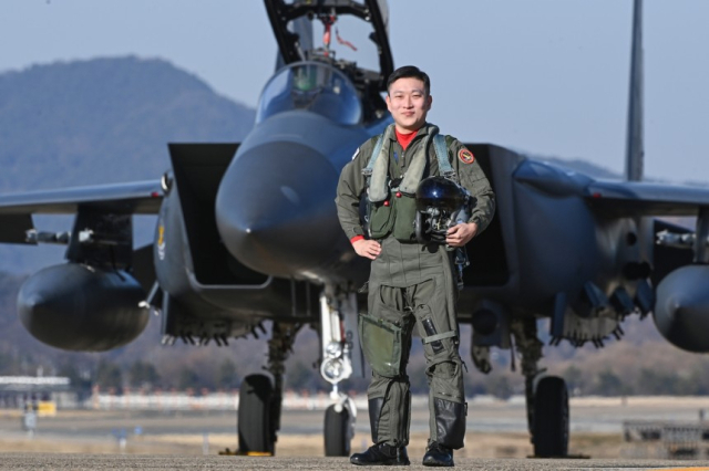 공군 '탑건'에 F-15K 조성민 소령…2000시간 무사고 비행