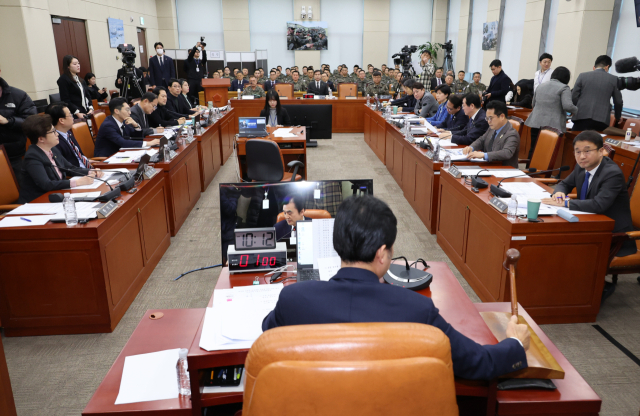 21일 국회에서 열린 '윤석열 정부의 비상계엄 선포를 통한 내란 혐의 진상규명 국정조사 특별위원회' 전체회의의 모습. 연합뉴스