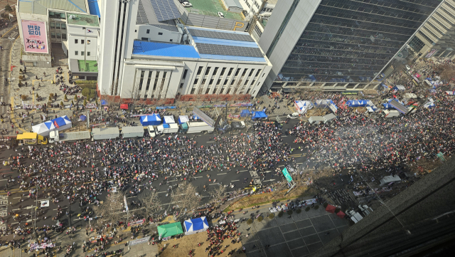 [르포] 3·1절 사전집회로 광화문 일대 마비… 곳곳서 교통혼잡