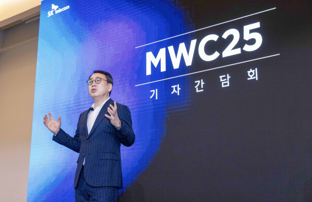 유영상 SKT 대표 “GPU 6만개 규모 AI 데이터센터 짓겠다” [MWC 2025]