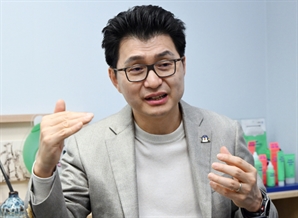 "경력단절 불안 없게…사내 출생률 2.7명 비결"