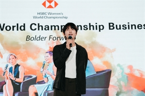 LPGA 현장 찾은 송중기 "어려운 꿈나무 돕겠다"