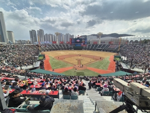 KBO 피치클록 첫 도입, 첫날 위반은 한 건