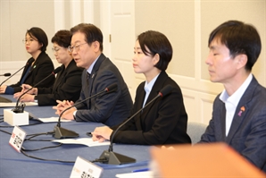 수학도 아닌 산수 논쟁…이재명 "검찰이 초보적 산수도 못해 의도적 기획"