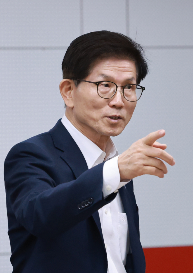 김문수 장관 “마은혁 재판관되면, 헌재 이념적 오염”